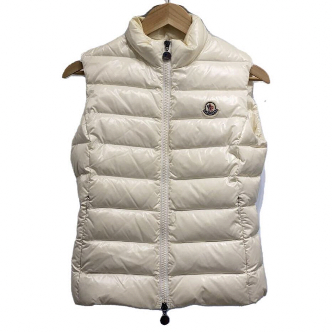 MONCLER(モンクレール)のモンクレール ベスト 正規品 レディースのジャケット/アウター(ダウンベスト)の商品写真