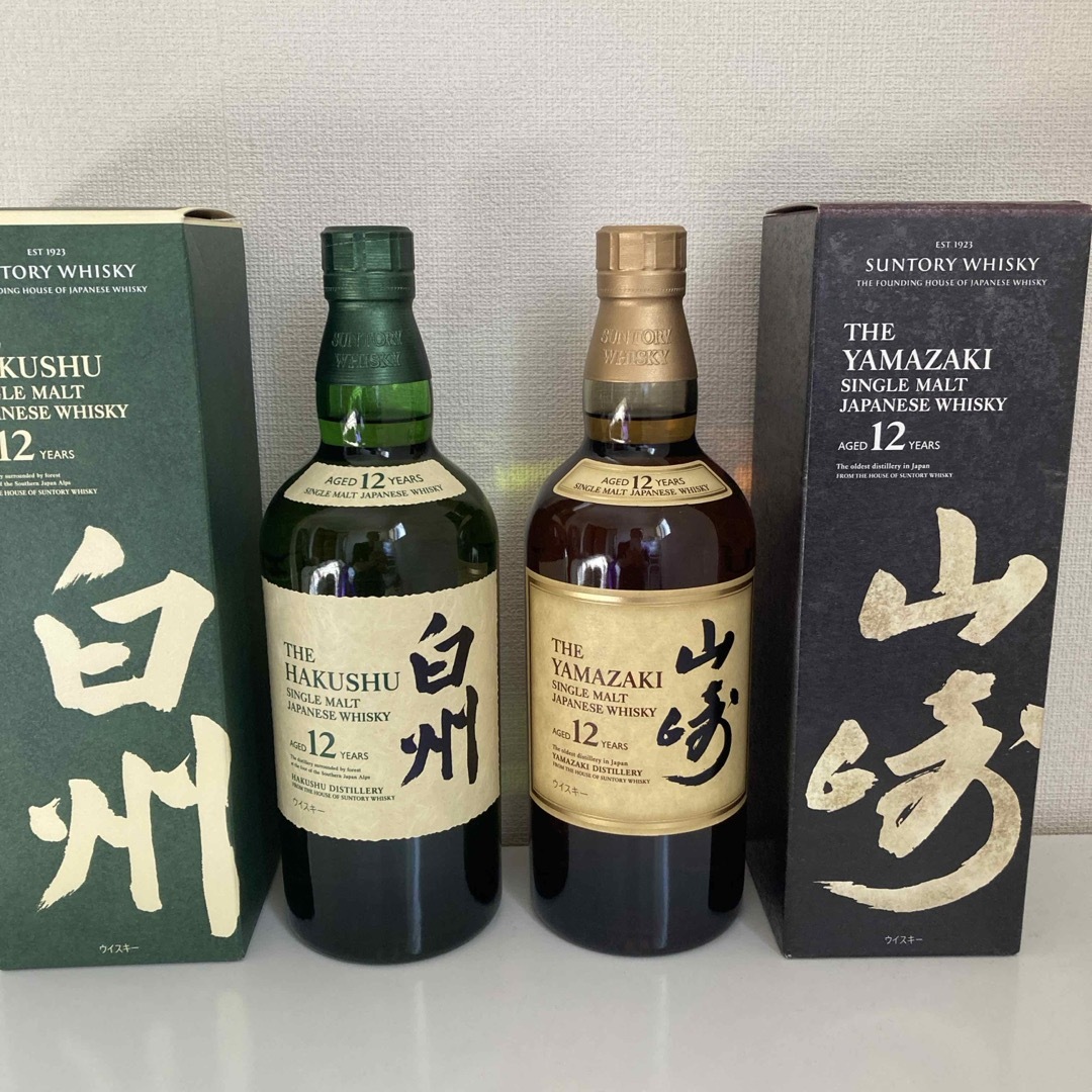 サントリー(サントリー)の山崎12年　白州12年　旧ラベル　2本セット 食品/飲料/酒の酒(ウイスキー)の商品写真