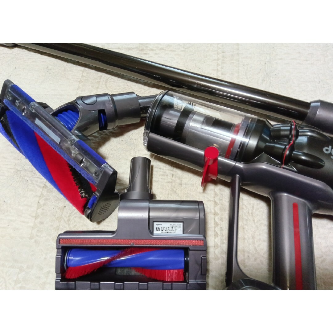 Dyson(ダイソン)の◇ダイソン sv21 micro 1.5kg ヘッドセット◇動作確認済み。 スマホ/家電/カメラの生活家電(掃除機)の商品写真