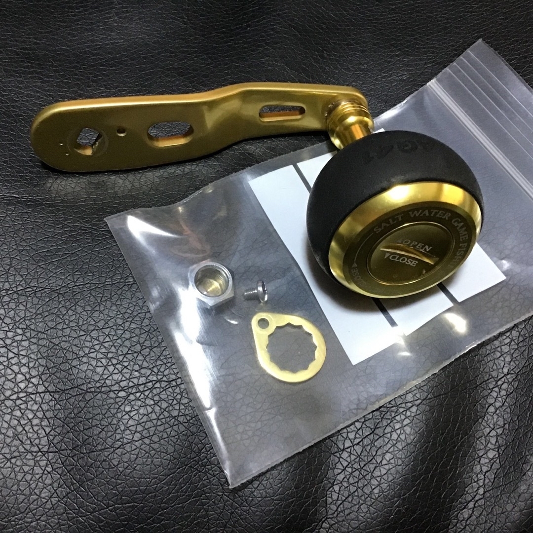 SHIMANO - 15 オシアコンクエスト300 と200ハンドル(ノブ交換品 SHIMANO - 15 オシアコンクエスト300 と200ハンドル(ノブ交換品