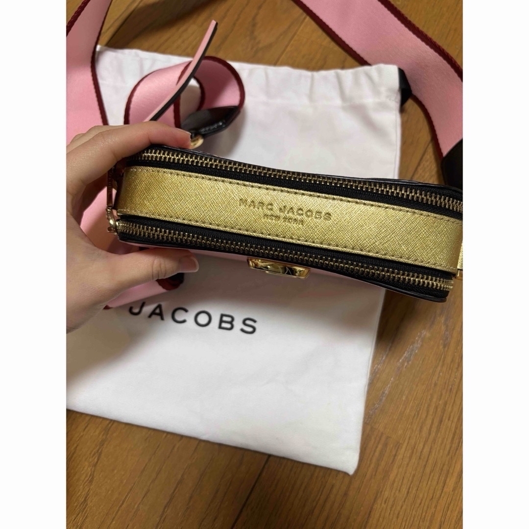 MARC JACOBS(マークジェイコブス)のマークジェイコブス　ザスナップショット レディースのバッグ(ショルダーバッグ)の商品写真