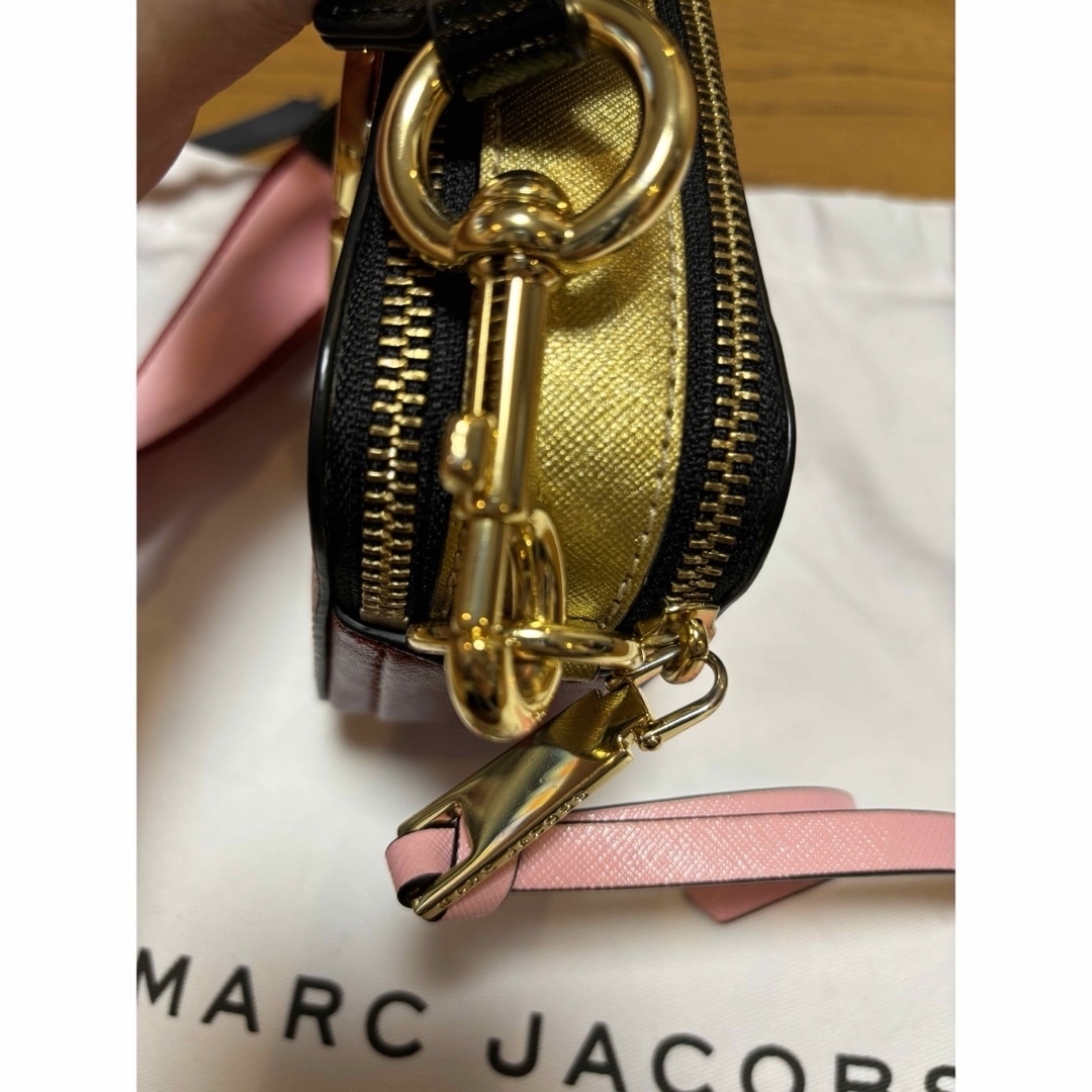 MARC JACOBS(マークジェイコブス)のマークジェイコブス　ザスナップショット レディースのバッグ(ショルダーバッグ)の商品写真