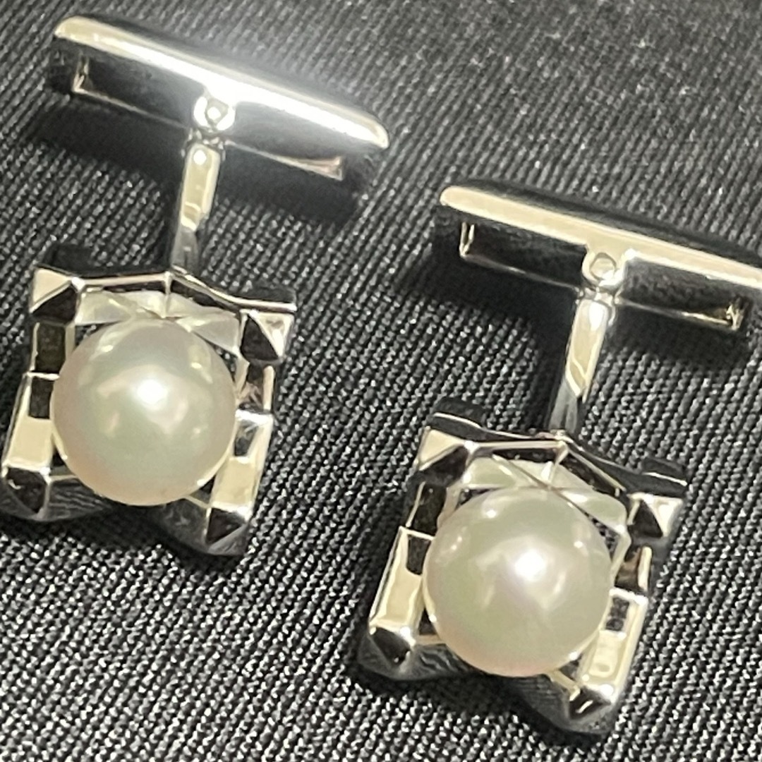 MIKIMOTO(ミキモト)の新品未使用品　MIKIMOTO ミキモト　パール　カフス メンズのファッション小物(カフリンクス)の商品写真