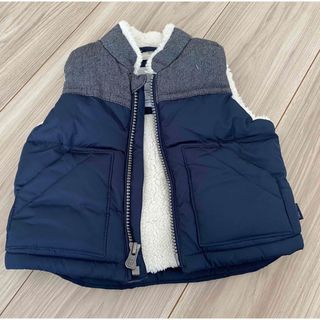 ベビーギャップ(babyGAP)の【baby  GAP】ベビー ベスト 0〜6months（50〜60cm）(ジャケット/コート)