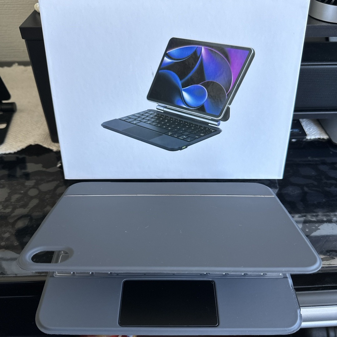 iPad mini 6用 キーボードP109 Magic Keyboard風の通販 by たか iPad mini 6用 キーボードP109 Magic Keyboard風の通販 by たか
