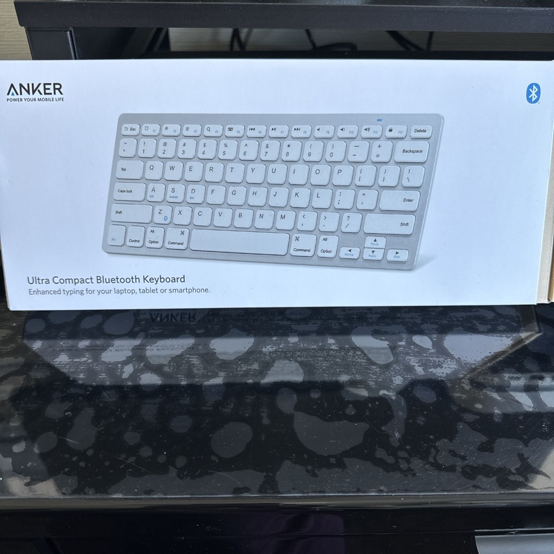 Anker(アンカー)のANKER Ultra Compact Bluetooth Keyboard スマホ/家電/カメラのPC/タブレット(PC周辺機器)の商品写真