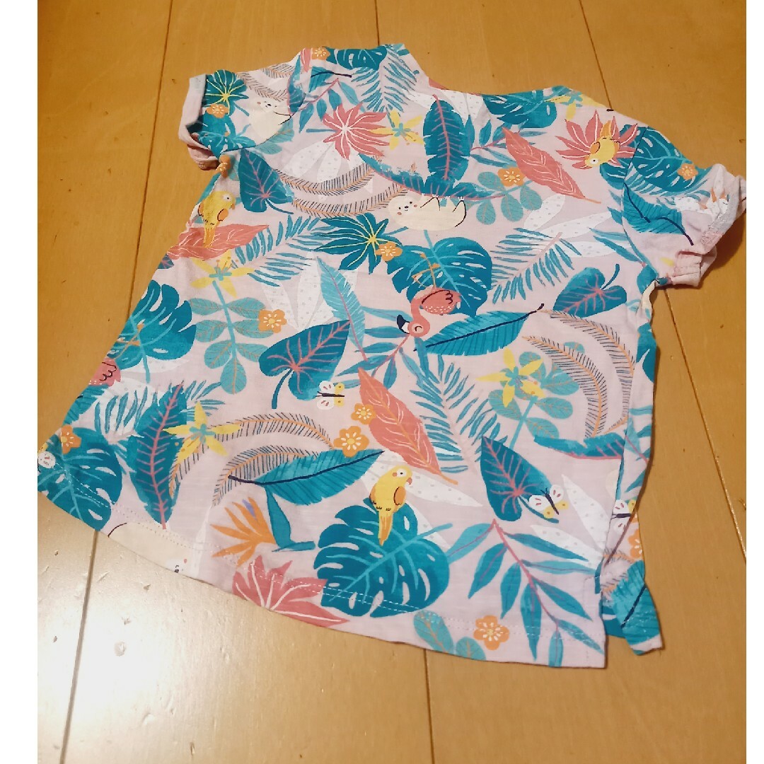 H&M(エイチアンドエム)のUSED 美品☆H&Mリゾート柄半袖Tシャツ☆ピンク80cm キッズ/ベビー/マタニティのベビー服(~85cm)(Ｔシャツ)の商品写真