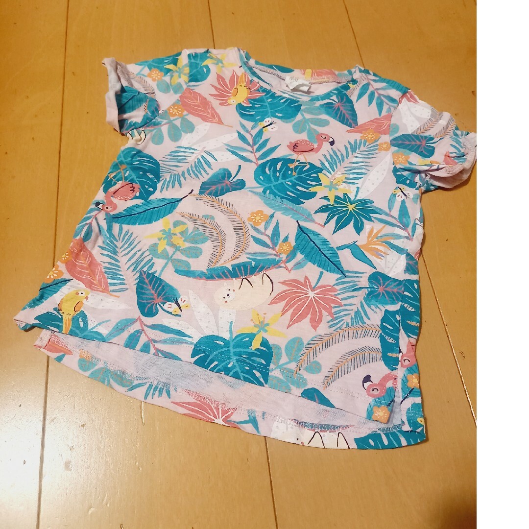 H&M(エイチアンドエム)のUSED 美品☆H&Mリゾート柄半袖Tシャツ☆ピンク80cm キッズ/ベビー/マタニティのベビー服(~85cm)(Ｔシャツ)の商品写真