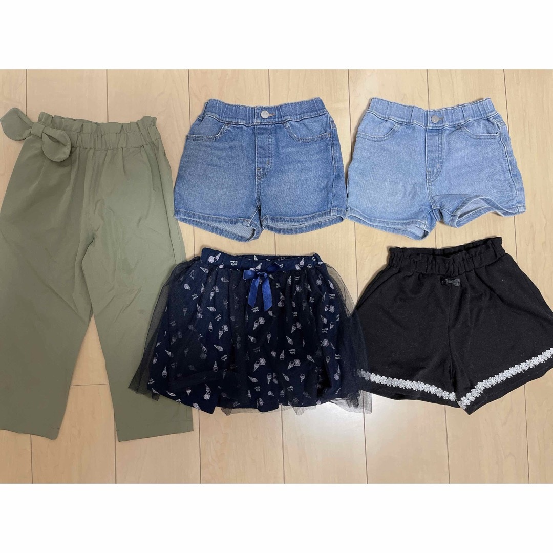 UNIQLO(ユニクロ)の女の子 110 パンツ まとめ売り キッズ/ベビー/マタニティのキッズ服女の子用(90cm~)(パンツ/スパッツ)の商品写真