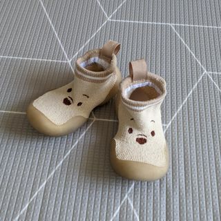 アカチャンホンポ(アカチャンホンポ)のソックスシューズ ベビー ファースト シューズ 12.5cm プーさん(靴下/タイツ)