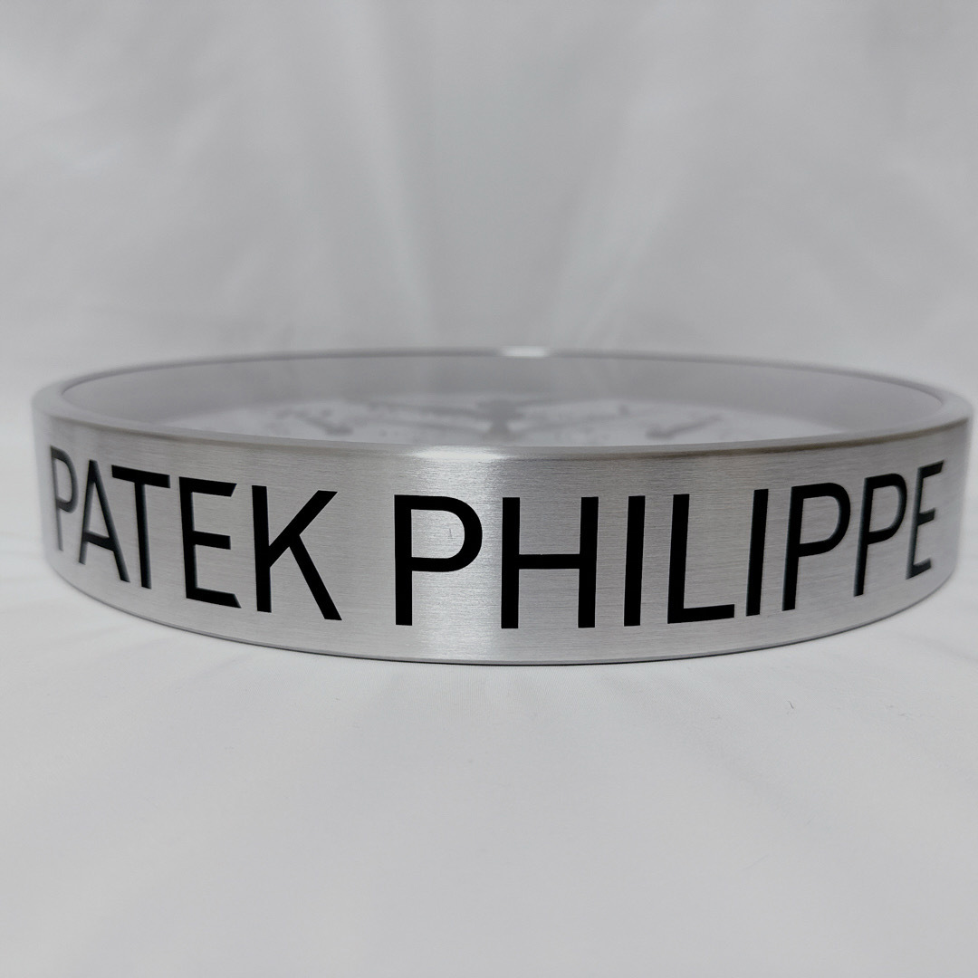 PATEK PHILIPPE(パテックフィリップ)の【非売品】パテック フィリップ 掛け時計 PATEK PHILIPPE クォーツ インテリア/住まい/日用品のインテリア小物(掛時計/柱時計)の商品写真