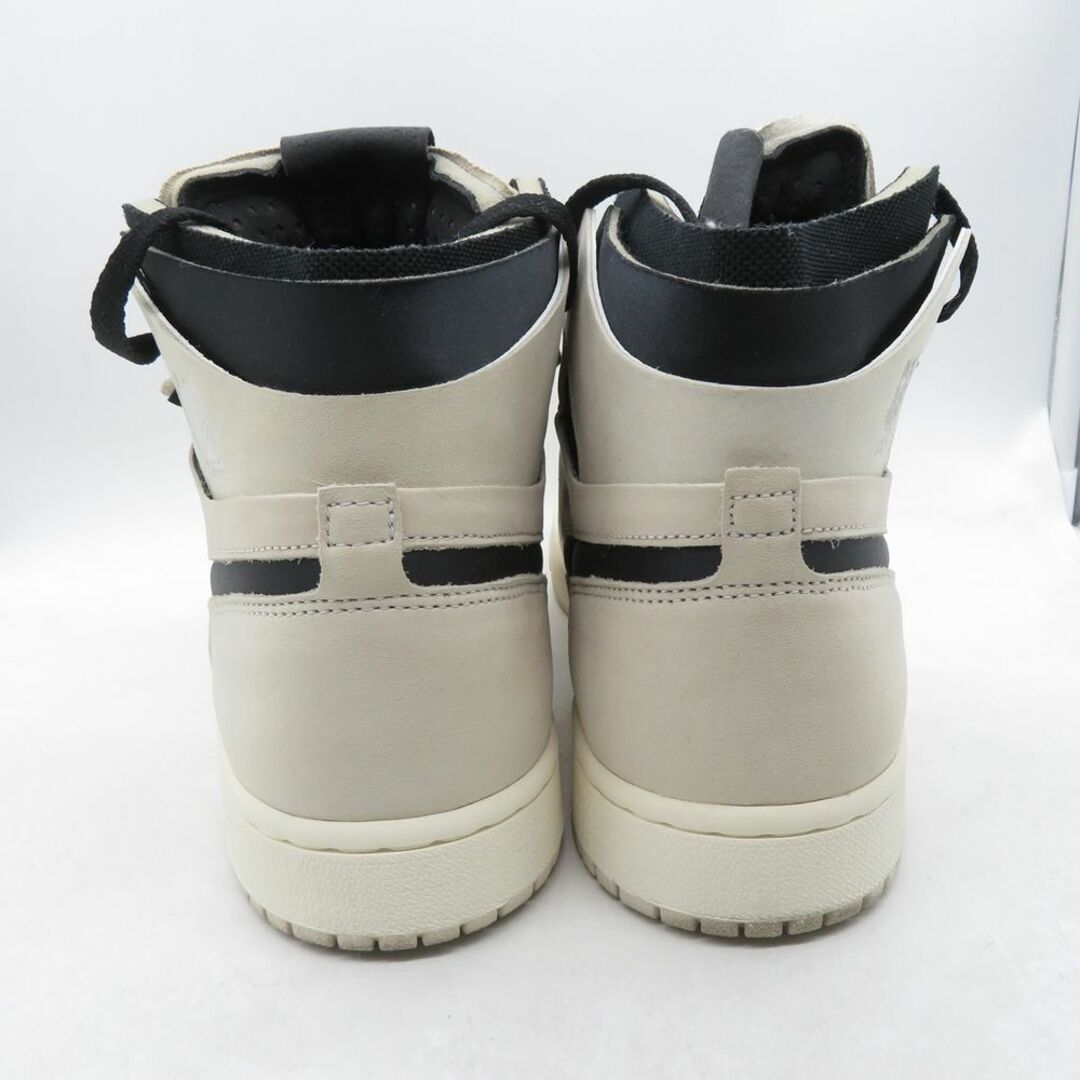 NIKE(ナイキ)のNIKE 20aw W AIR JORDAN 1 ZOOM AIR CMFT CT0979-100 Size-27.5cm  レディースの靴/シューズ(スニーカー)の商品写真