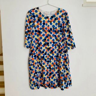 マリメッコ(marimekko)の【美品】Marimekkoマリメッコ　ワンピース　水玉　ドット(ひざ丈ワンピース)