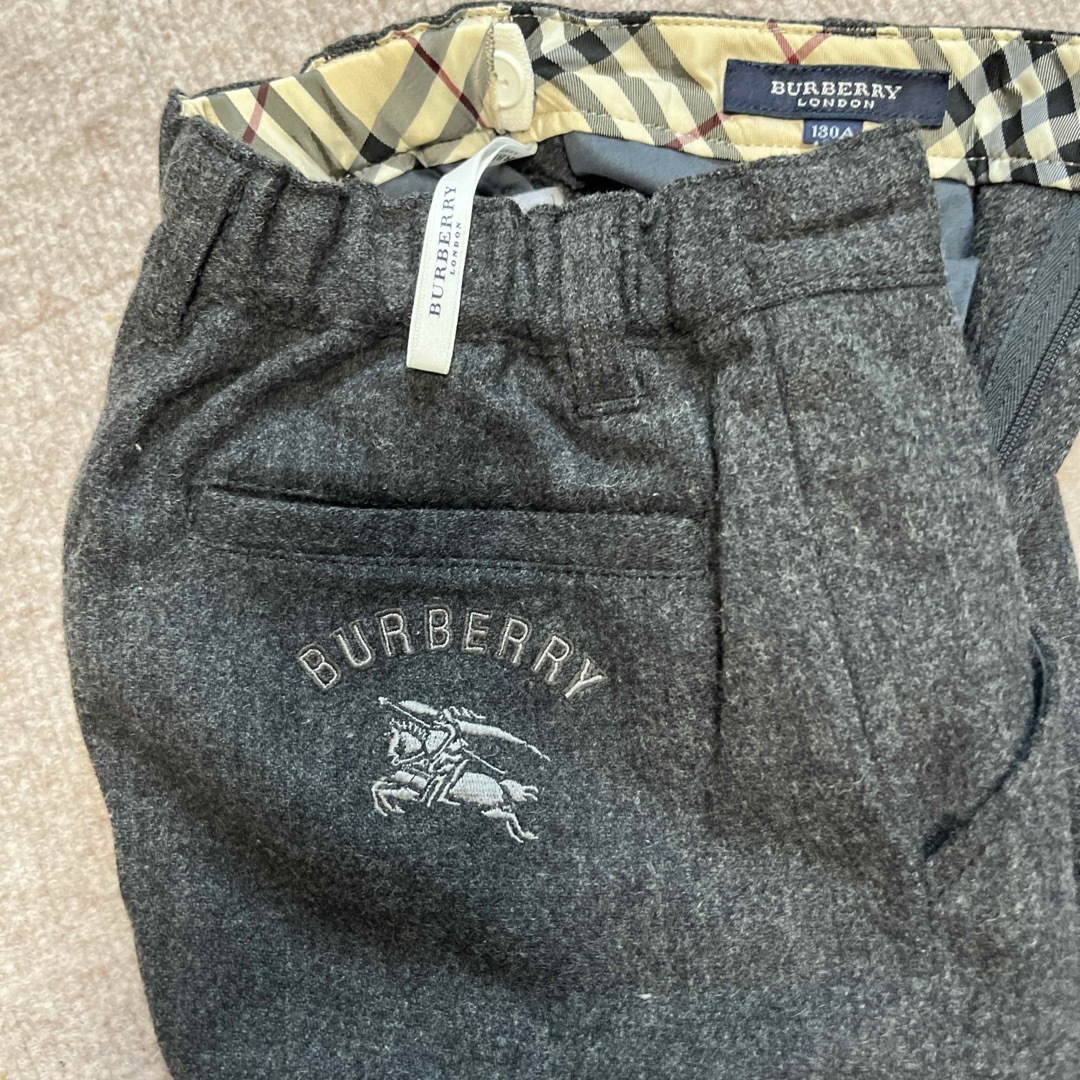 BURBERRY(バーバリー)のパンツ キッズ/ベビー/マタニティのキッズ服男の子用(90cm~)(パンツ/スパッツ)の商品写真