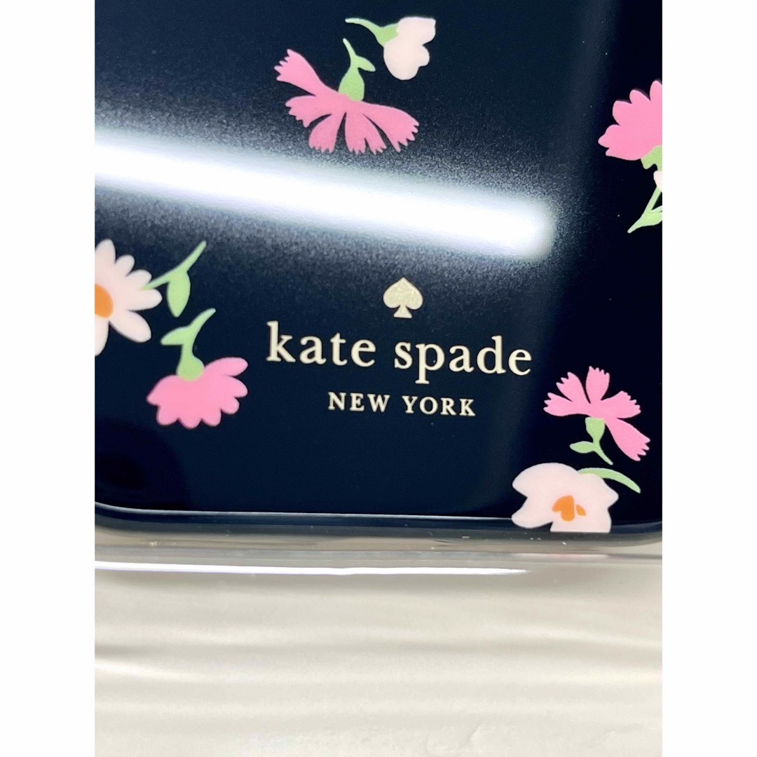 kate spade new york(ケイトスペードニューヨーク)の【新品未使用】03 ケイトスペード iPhone15 iPhoneケース　スマホ スマホ/家電/カメラのスマホアクセサリー(iPhoneケース)の商品写真