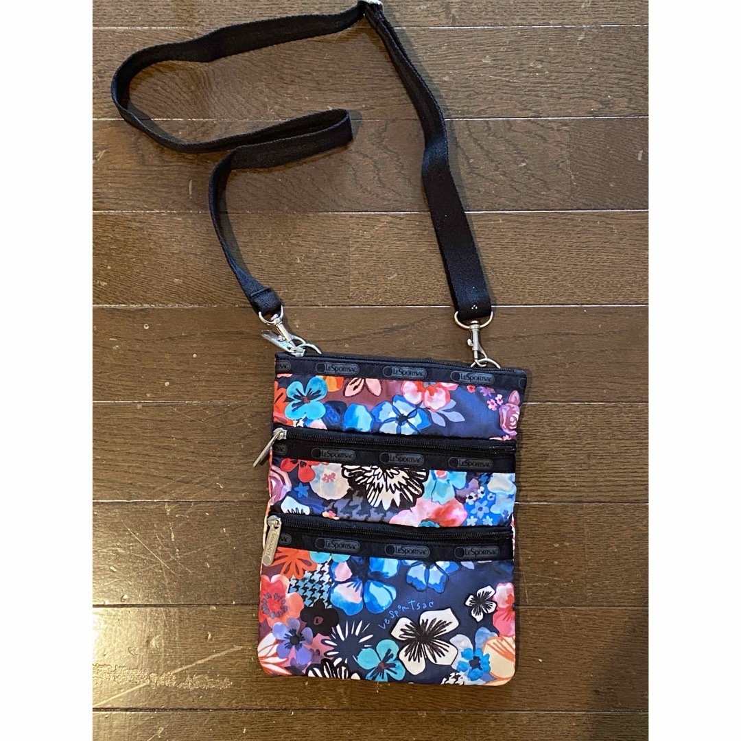 LeSportsac(レスポートサック)のレスポートサック 3zip ショルダーバッグ レディースのバッグ(ショルダーバッグ)の商品写真