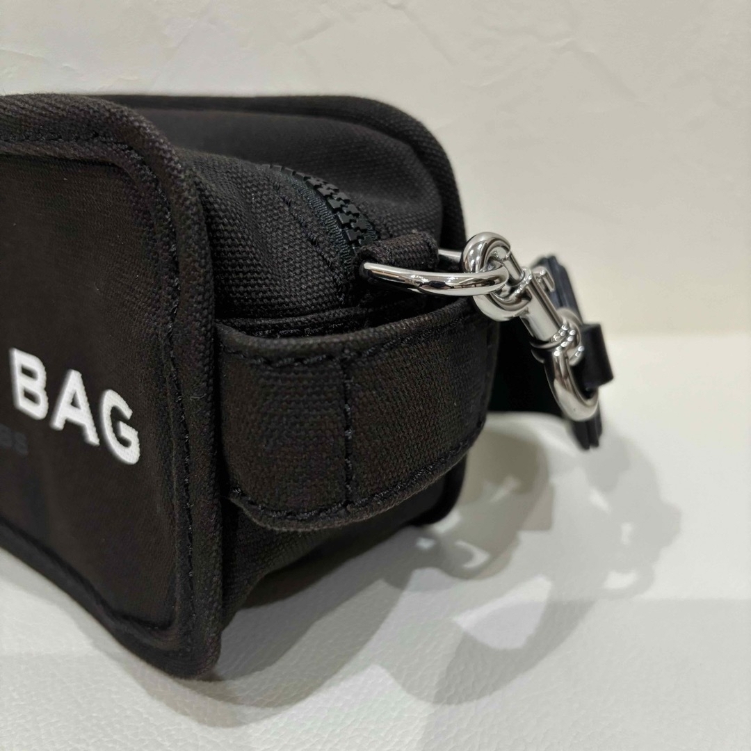 MARC JACOBS(マークジェイコブス)の美品【MARC JACOBS】マークジェイコブス　カメラバッグ　ショルダーバッグ レディースのバッグ(ショルダーバッグ)の商品写真