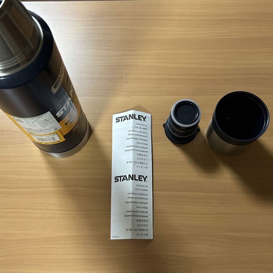 Stanley(スタンレー)のスタンレークラシック　真空ボトル1.32L キッズ/ベビー/マタニティの授乳/お食事用品(水筒)の商品写真