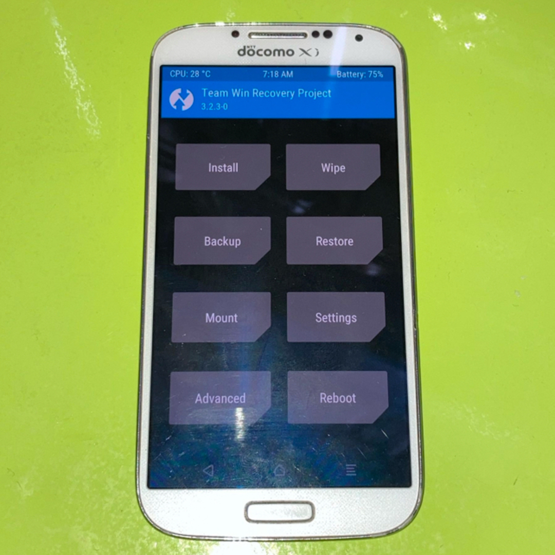 Galaxy(ギャラクシー)の【※ジャンク】GALAXY S4 SC-04E スマホ/家電/カメラのスマートフォン/携帯電話(スマートフォン本体)の商品写真