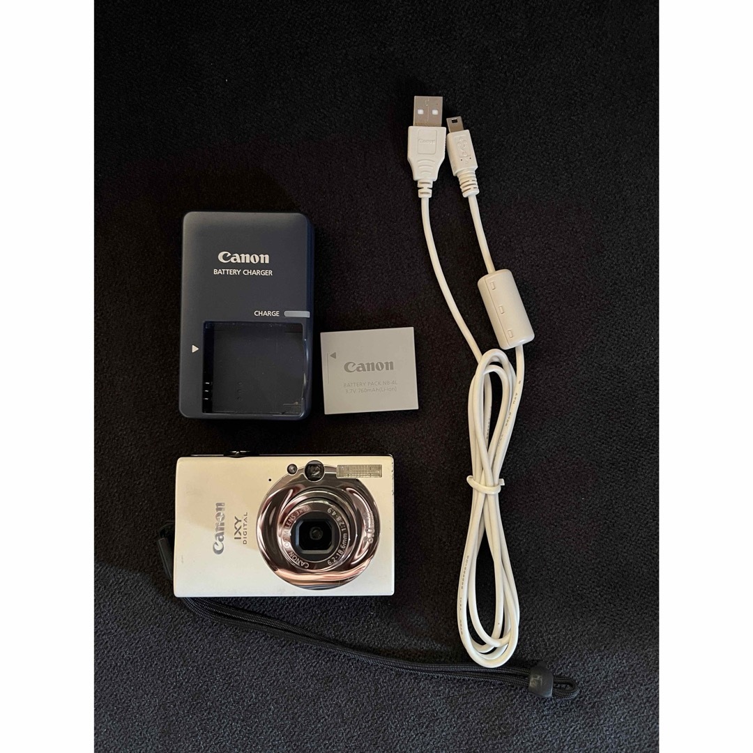 Canon(キヤノン)のCanon IXY DIGITAL 20 IS  ホワイト【ジャンク品】 スマホ/家電/カメラのカメラ(コンパクトデジタルカメラ)の商品写真