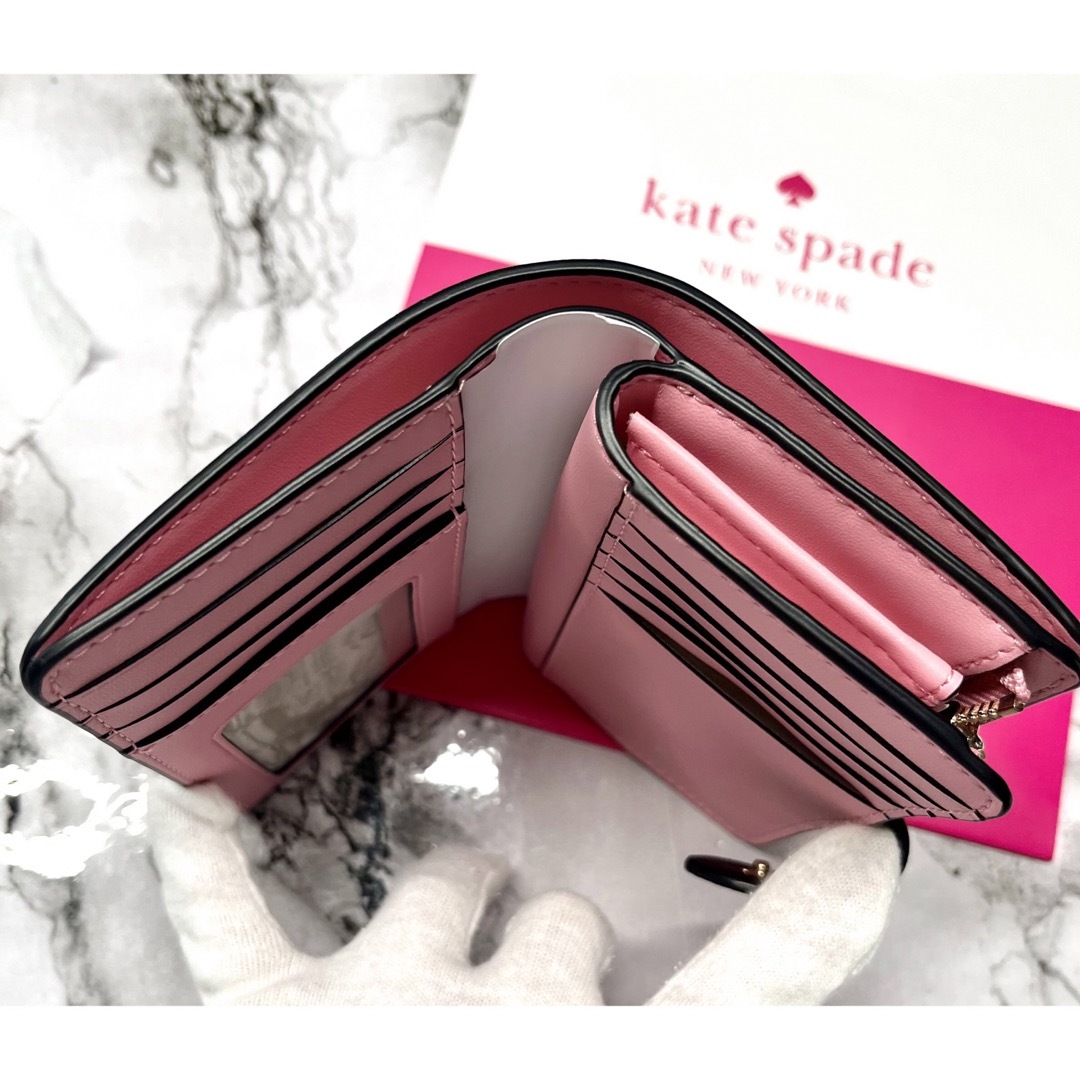 kate spade new york(ケイトスペードニューヨーク)の【新品未使用】02 ケイトスペード ミディアム   二つ折り財布  フローラル レディースのファッション小物(財布)の商品写真