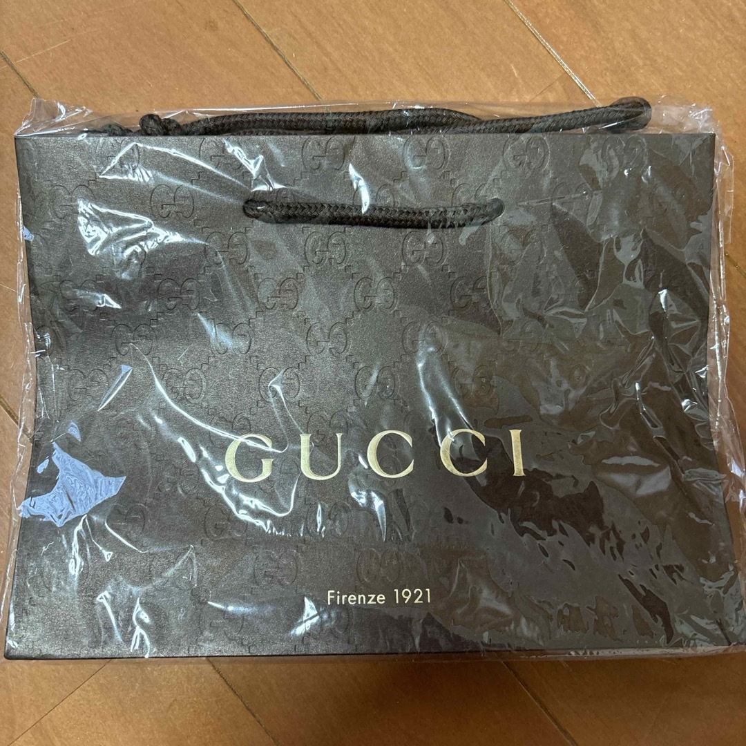 Gucci(グッチ)のGucci 紙袋 レディースのバッグ(ショップ袋)の商品写真