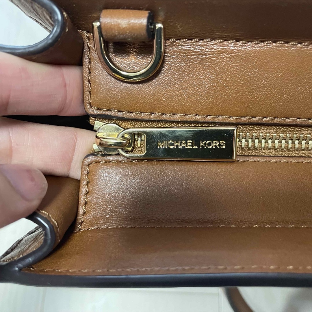 Michael Kors(マイケルコース)のMichael Kors マイケルコース　ハンドバック　ブラウン レディースのバッグ(ハンドバッグ)の商品写真