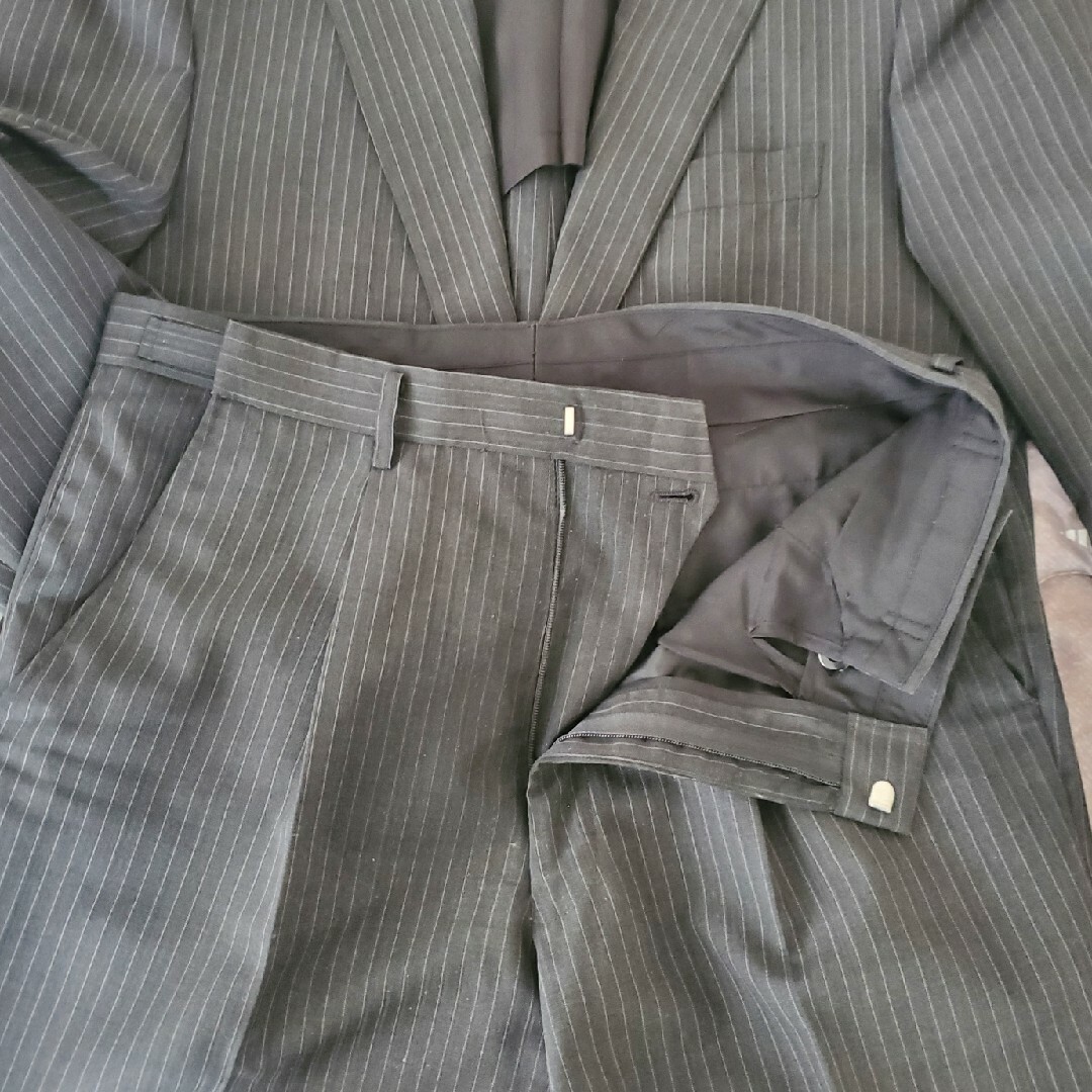 スーツ　グレー系　A5 メンズのスーツ(セットアップ)の商品写真