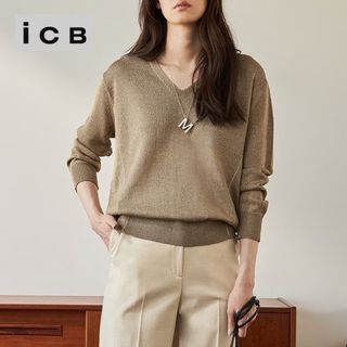 アイシービー(ICB)の美品 iCB ♡ペーパーブレンドシャインニット Vネックプルオーバー(ニット/セーター)