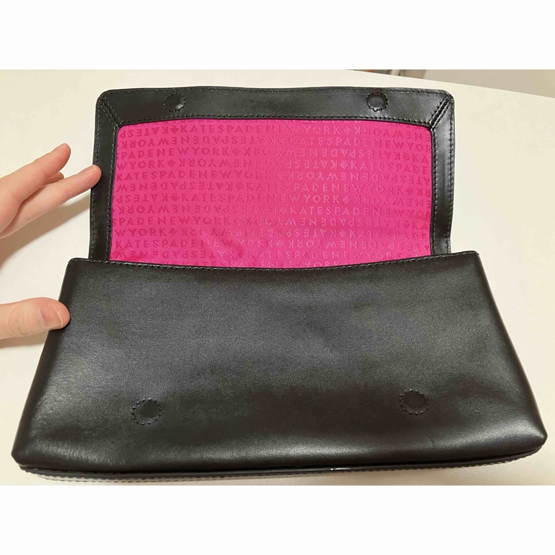 kate spade new york(ケイトスペードニューヨーク)の【美品】kate spade new york   クラッチバック　黒 レディースのバッグ(クラッチバッグ)の商品写真