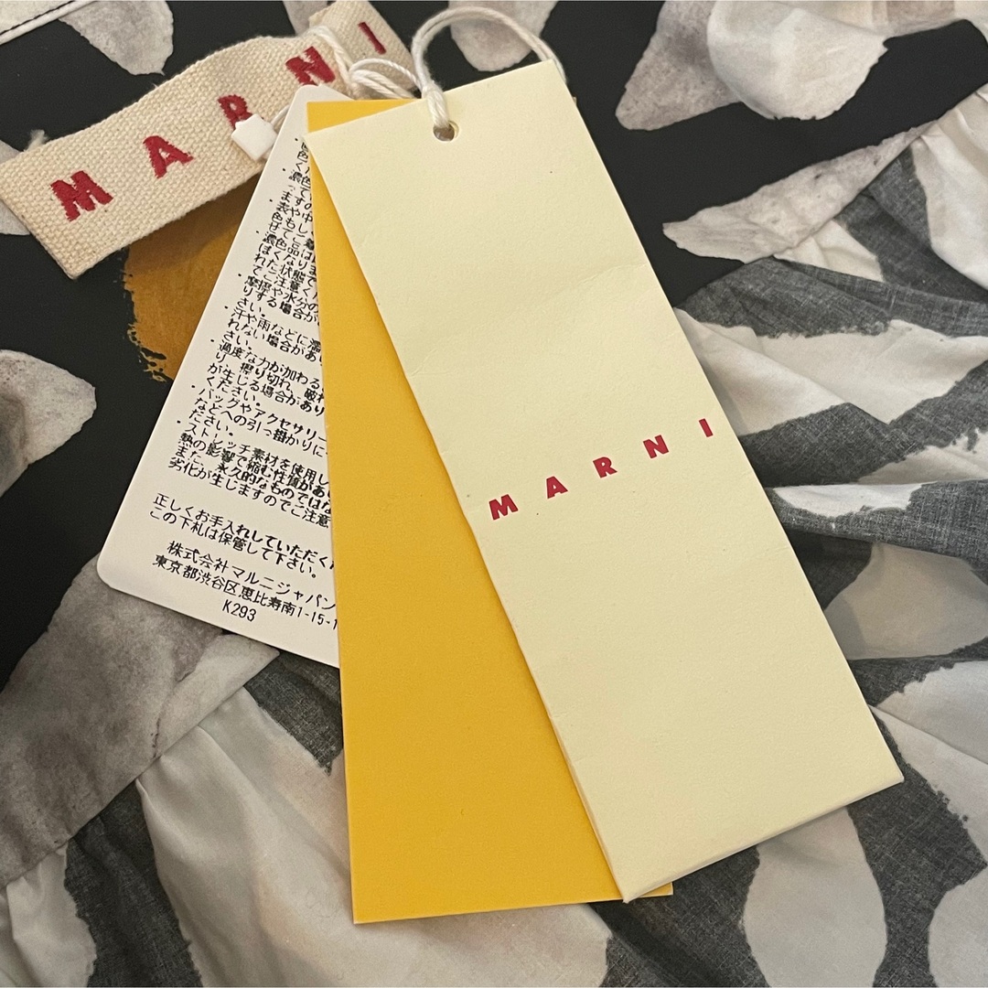 Marni(マルニ)のMARNI マルニ デイジー 花柄 ワンピース シャツ レディースのワンピース(ひざ丈ワンピース)の商品写真