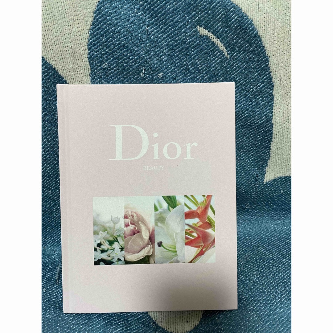 Dior(ディオール)のDior book エンタメ/ホビーの本(洋書)の商品写真