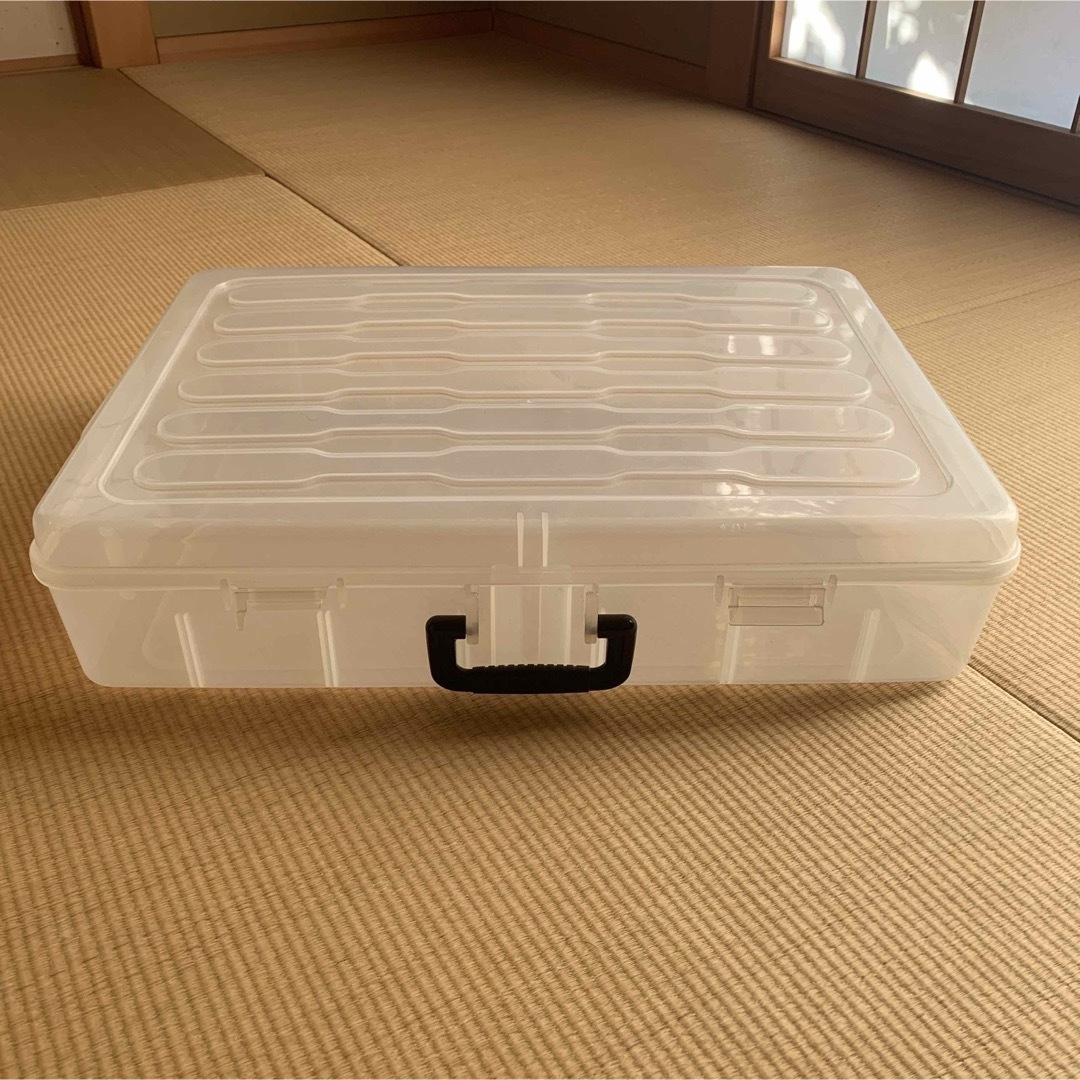 【直接お引渡し限定】収納ケース 収納カバン プラスチックカバン 透明 クリア鞄 インテリア/住まい/日用品の収納家具(ケース/ボックス)の商品写真