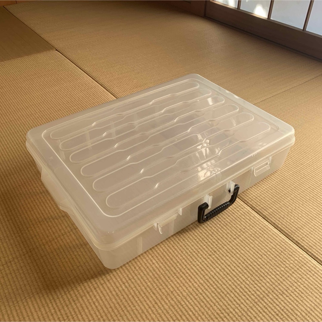 【直接お引渡し限定】収納ケース 収納カバン プラスチックカバン 透明 クリア鞄 インテリア/住まい/日用品の収納家具(ケース/ボックス)の商品写真