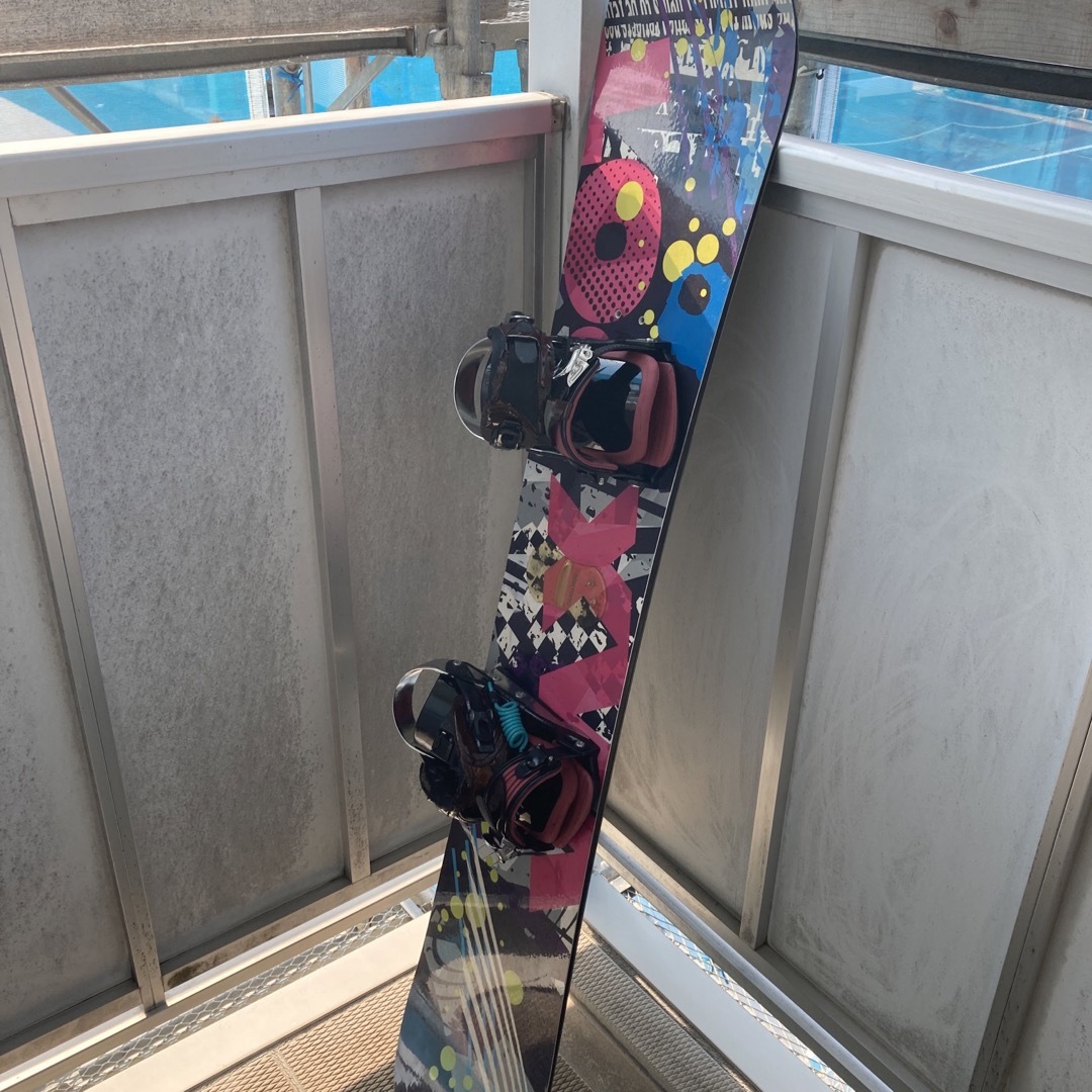 VAXPOT(バックスポット)のスノーボード　板ビンディングセット スポーツ/アウトドアのスノーボード(ボード)の商品写真