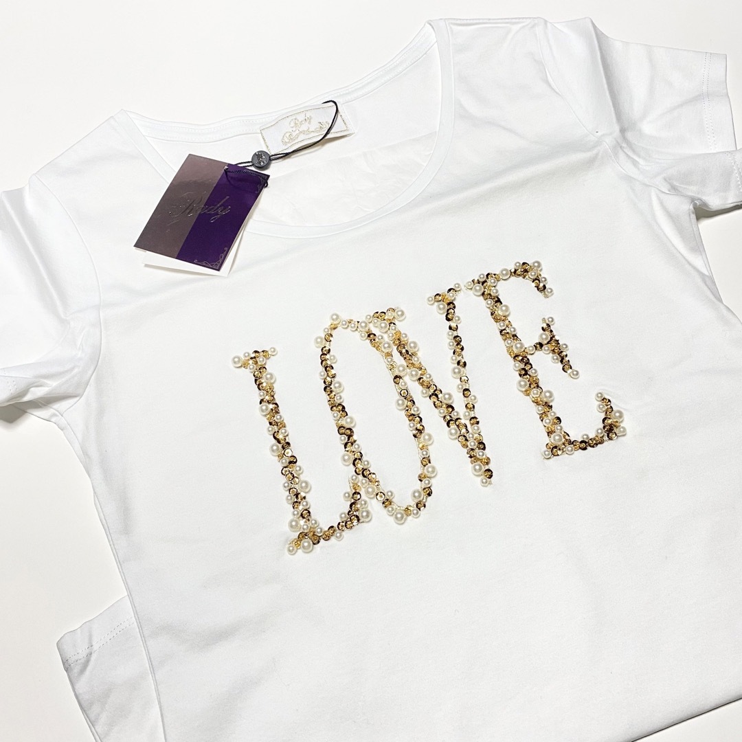 Rady(レディー)のRady  Tシャツ　ビジュー　LOVE レディースのトップス(Tシャツ(半袖/袖なし))の商品写真