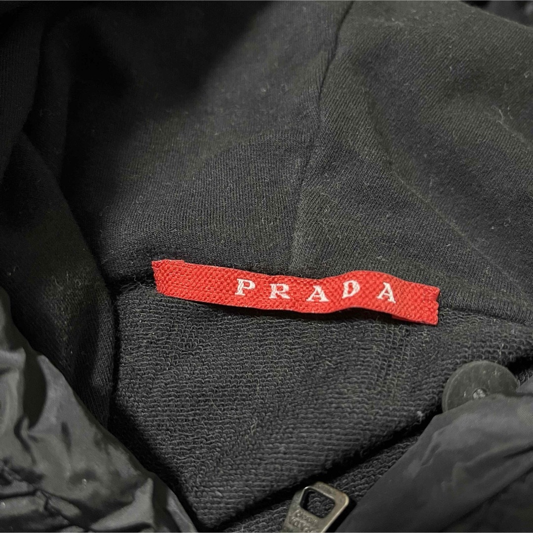 PRADA(プラダ)のPRADA プラダ フード付き パーカー 黒 Lサイズ レディースのトップス(パーカー)の商品写真