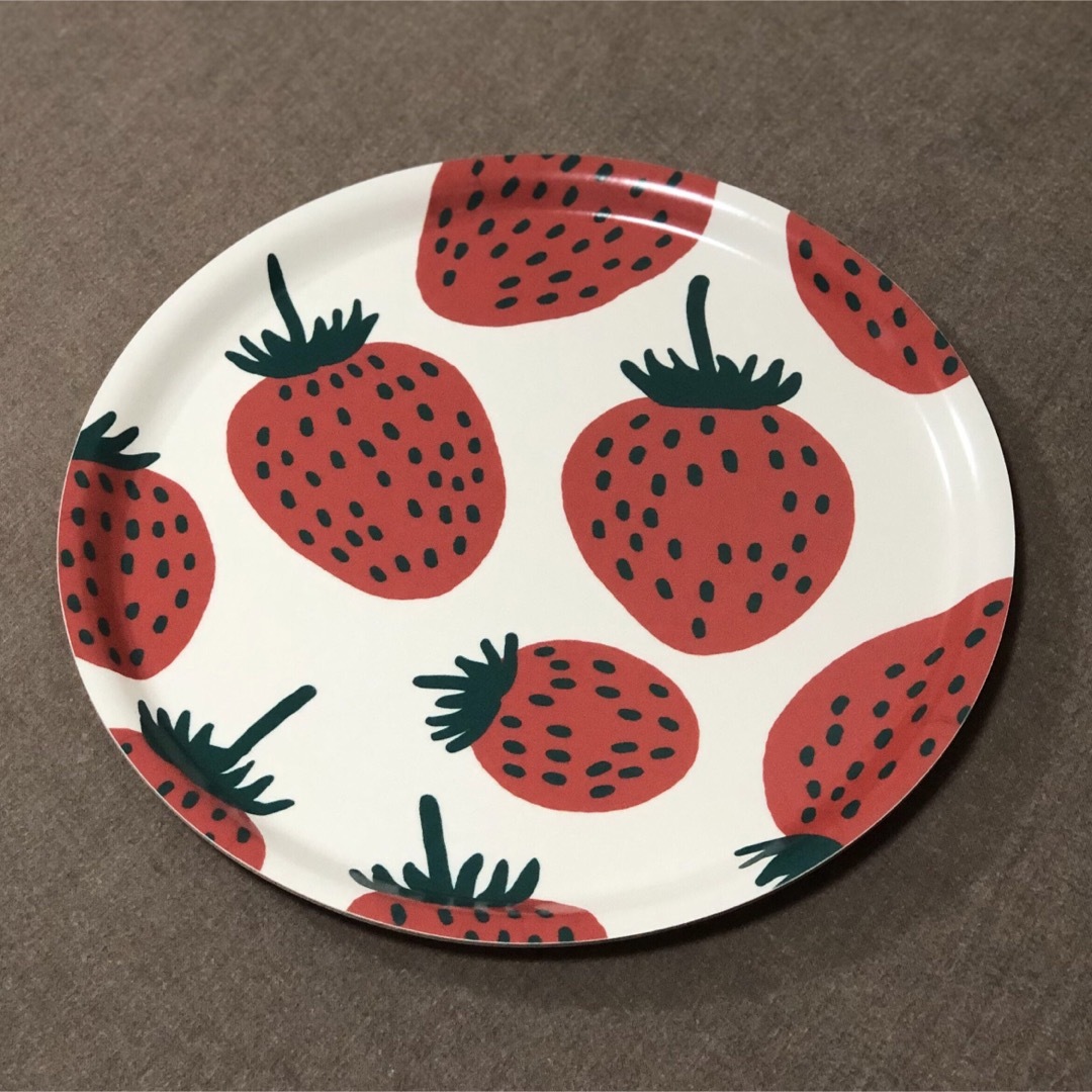 marimekko - Mansikka(マンシッカ)マリメッコ・いちご柄トレイ marimekko - Mansikka(マンシッカ)マリメッコ・いちご柄トレイ