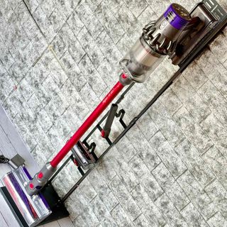 Dyson - Dyson Cyclone V10 fluffy スタンドセット