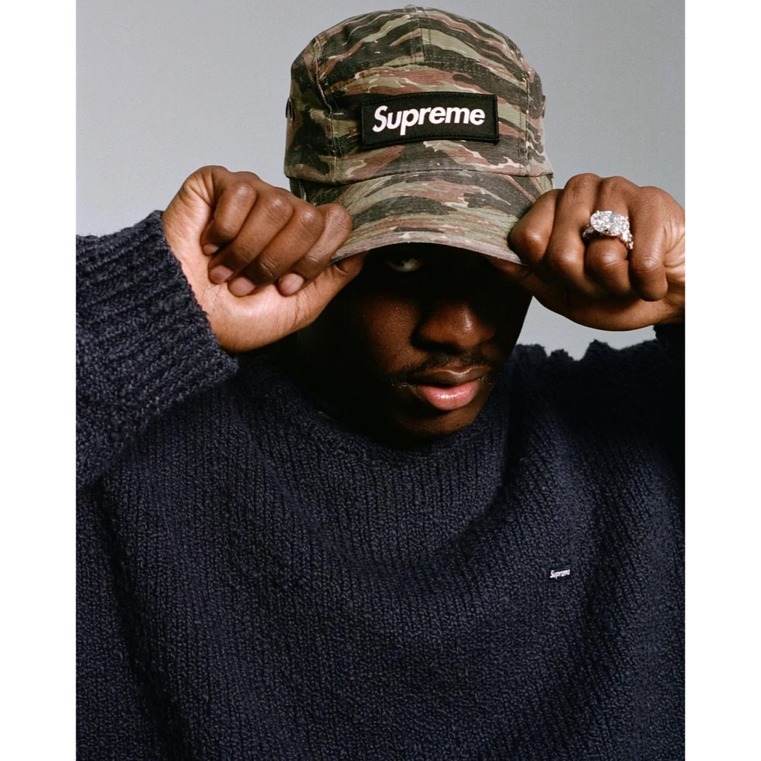 Supreme(シュプリーム)のSupreme Bouclé Small Box Sweater "Black" メンズのトップス(ニット/セーター)の商品写真