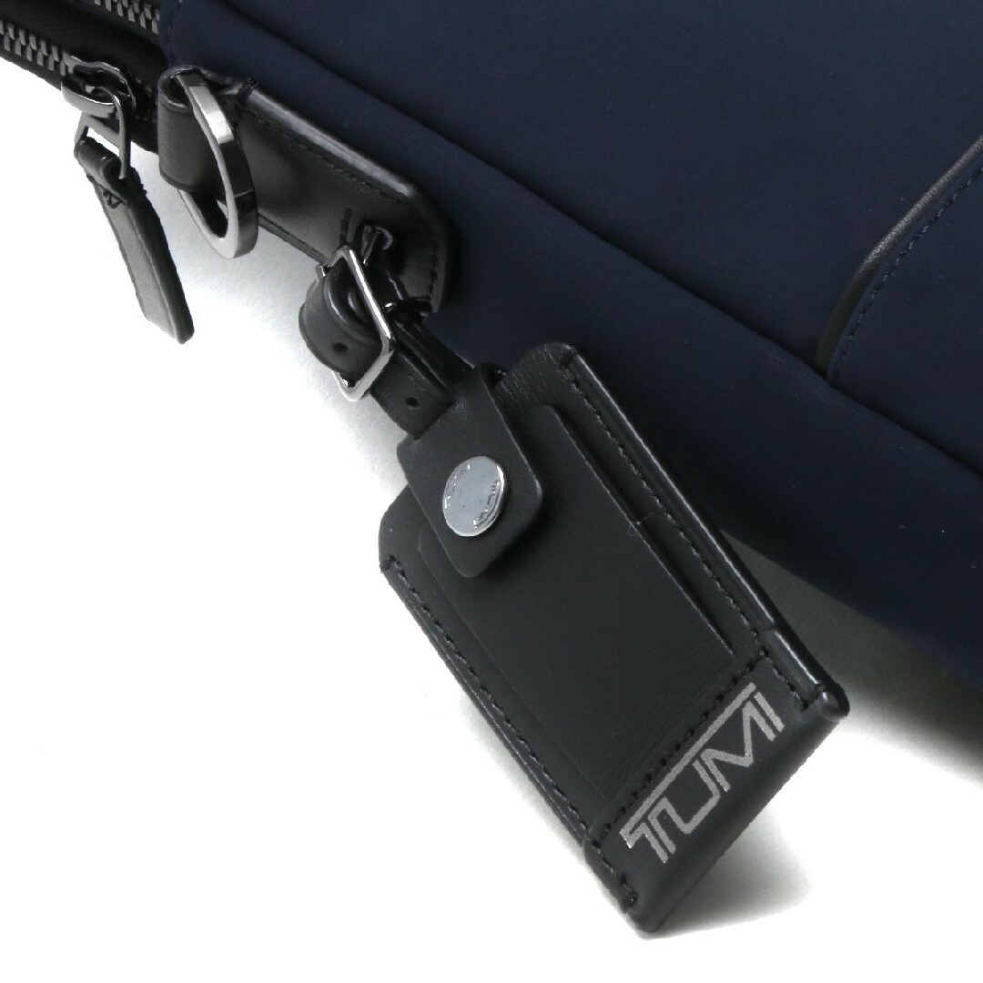 TUMI(トゥミ)の新品未使用タグ付きTUMI シカモア スリムブリーフケース Navy メンズのバッグ(ビジネスバッグ)の商品写真