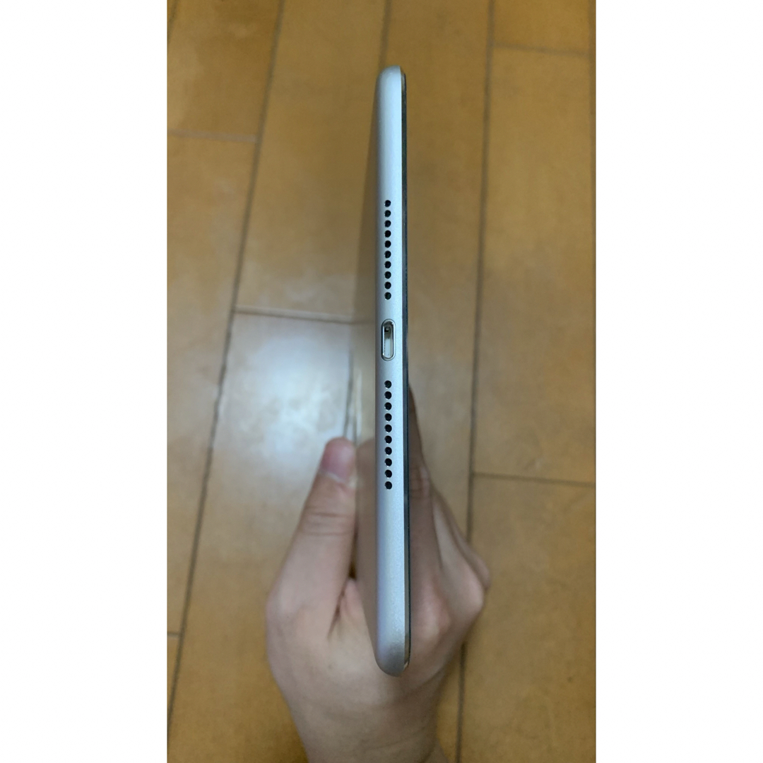 iPad(アイパッド)のIpad Mini4 16G ジャンク スマホ/家電/カメラのPC/タブレット(タブレット)の商品写真