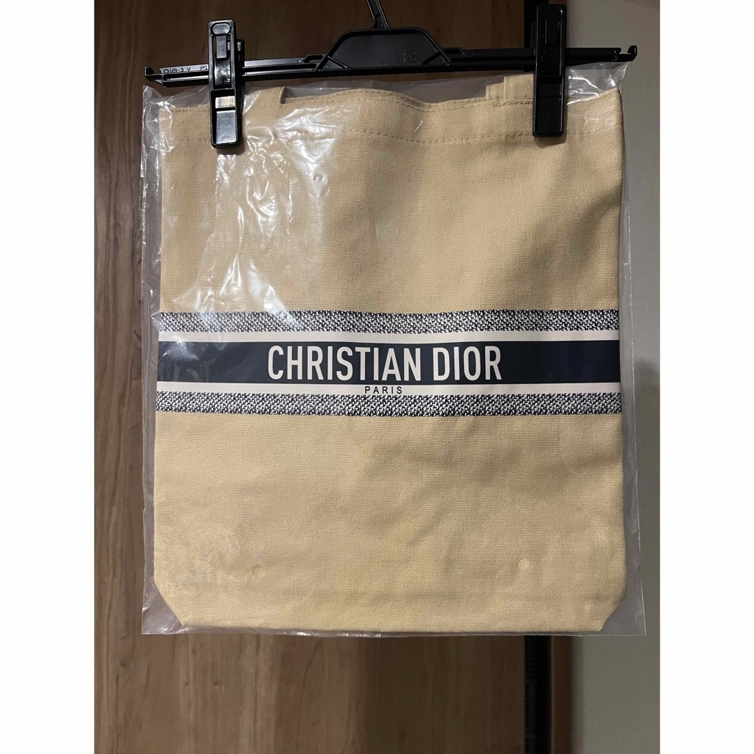 Christian Dior(クリスチャンディオール)の【未開封新品】Dior エコバッグ　トートバッグ　非売品　ノベルティ レディースのバッグ(トートバッグ)の商品写真