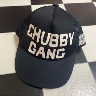 チャビーギャング(CHUBBYGANG)のチャビーギャング ブラック ロゴ キャップ 帽子 M(帽子)