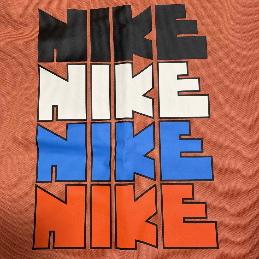 NIKE(ナイキ)のNIKE 半袖Tシャツ レディースのトップス(Tシャツ(半袖/袖なし))の商品写真