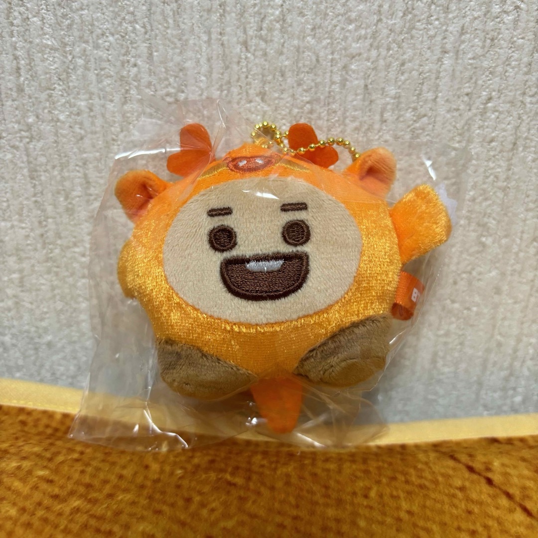 BT21(ビーティーイシビル)のBT21 カラードラゴン マスコット オレンジ　SHOOKY エンタメ/ホビーのおもちゃ/ぬいぐるみ(キャラクターグッズ)の商品写真