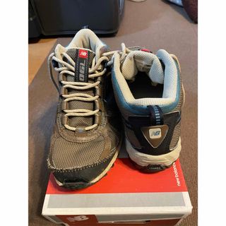 new balance トレッキングシューズ　23cm