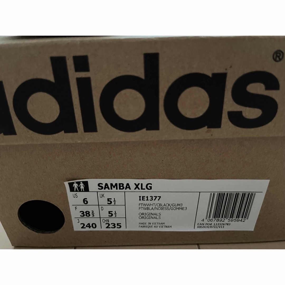 adidas(アディダス)のadidas Samba XLG  フットウェアホワイト　ガム レディースの靴/シューズ(スニーカー)の商品写真