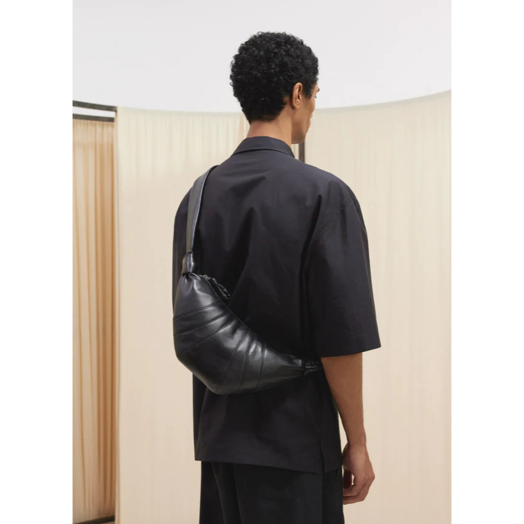LEMAIRE - lemaire クロワッサンバッグ スモール ブラックの通販 LEMAIRE - lemaire クロワッサンバッグ スモール ブラックの通販