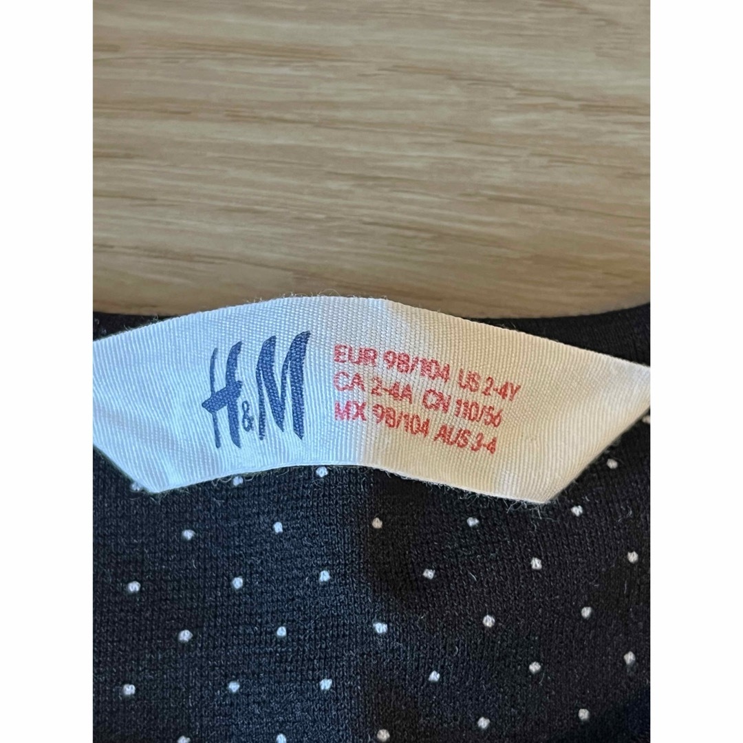 H&M(エイチアンドエム)の●used● H&M 半袖ワンピース リボン 水玉 100cm 2Y-4Y キッズ/ベビー/マタニティのキッズ服女の子用(90cm~)(ワンピース)の商品写真